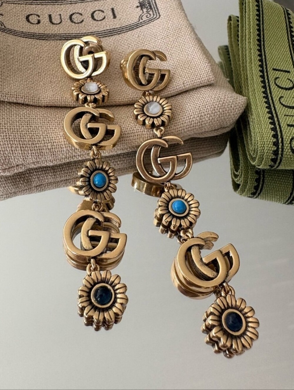 Gucci Gold Floral Drop Earrings with Matching Ring Size 8 - Picture 4 of 5